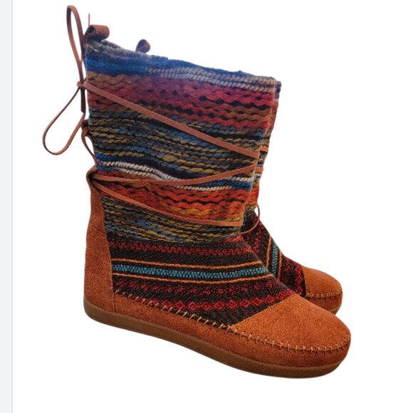 NWOT Tom's Nepal Aztec Fleece Lined Tribal Print Boots - Picture 2 of 13